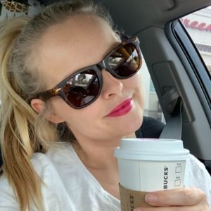 Meet your Posher, Christina